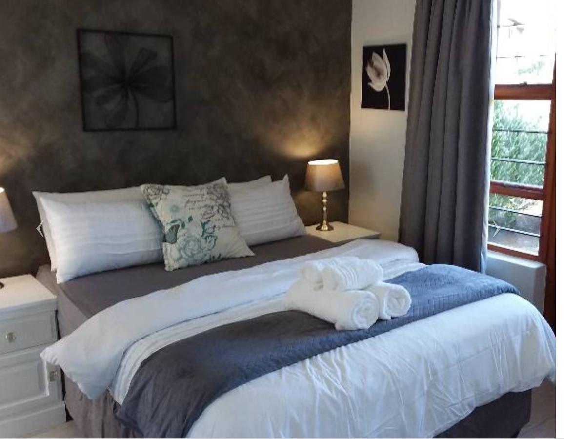 Apartamento Whale Rock Gardens Plettenberg Bay Exterior foto
