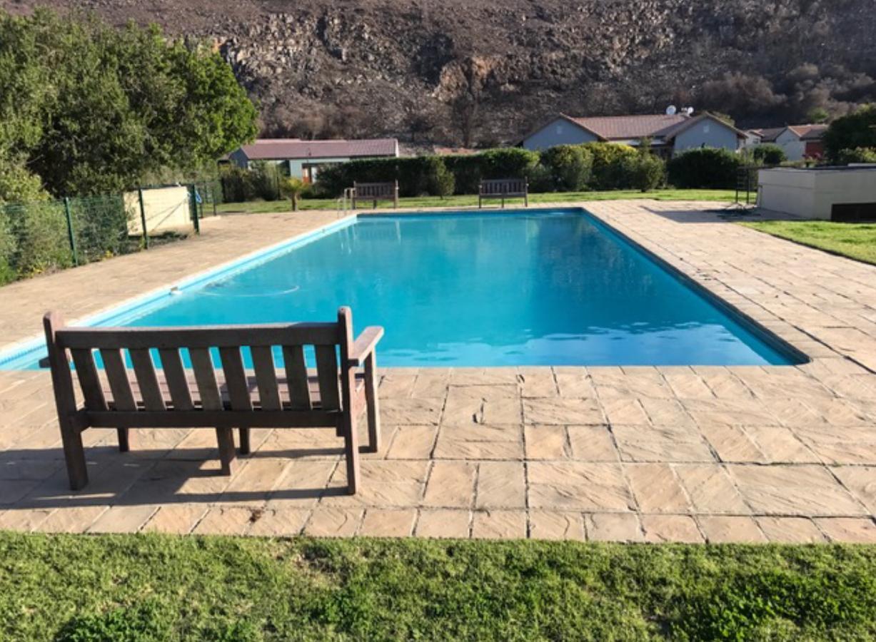 Apartamento Whale Rock Gardens Plettenberg Bay Exterior foto