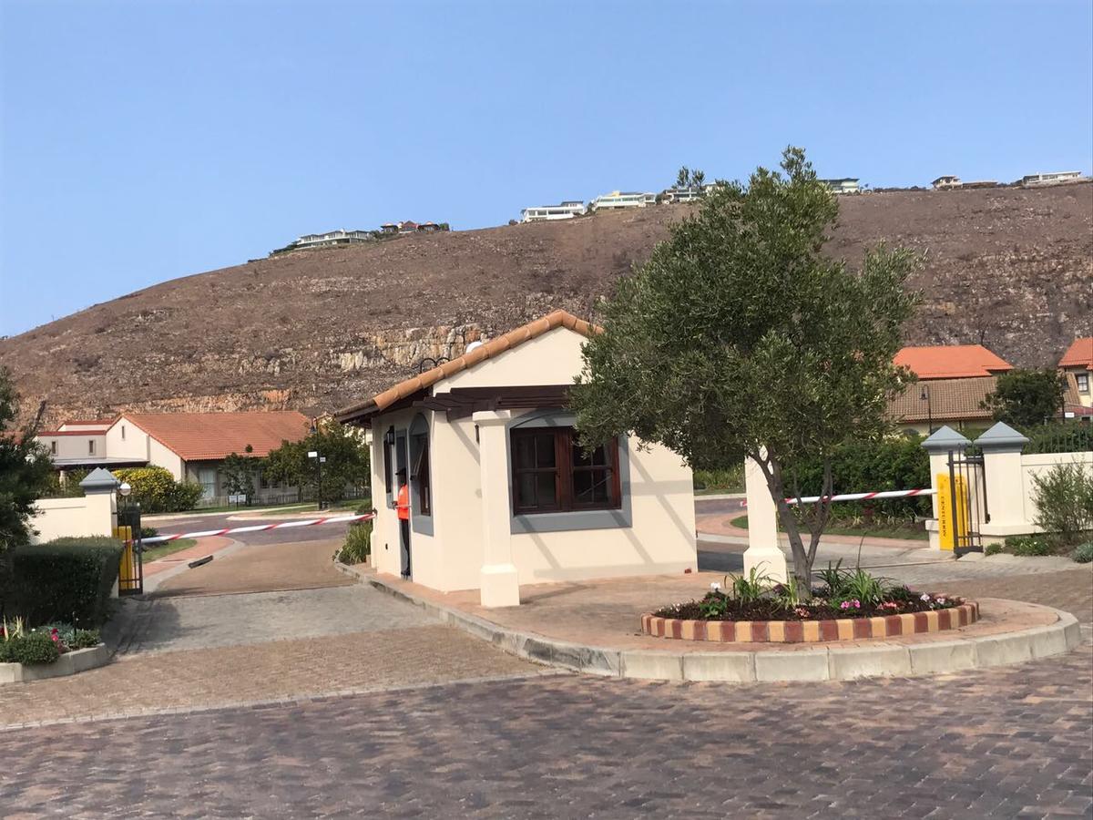 Apartamento Whale Rock Gardens Plettenberg Bay Exterior foto